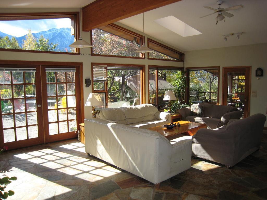 Kapristo Lodge โกลเดน ภายนอก รูปภาพ
